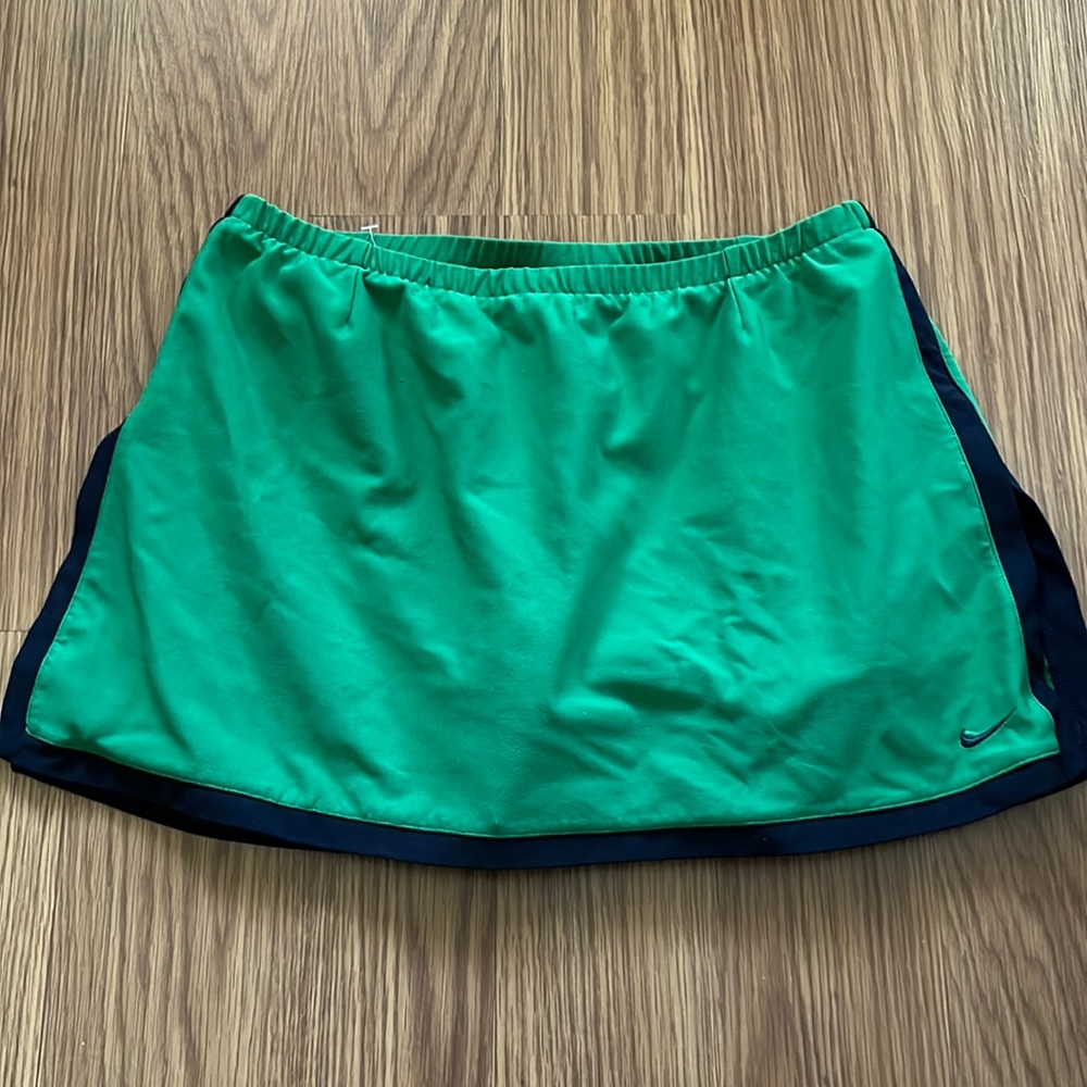 Green and navy Nike tennis skirt